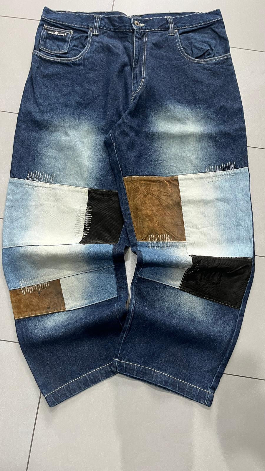 Jeans Urban Edge Jeans Co. Patchwork Blu Scuro Vintage Y2K — foto 3
