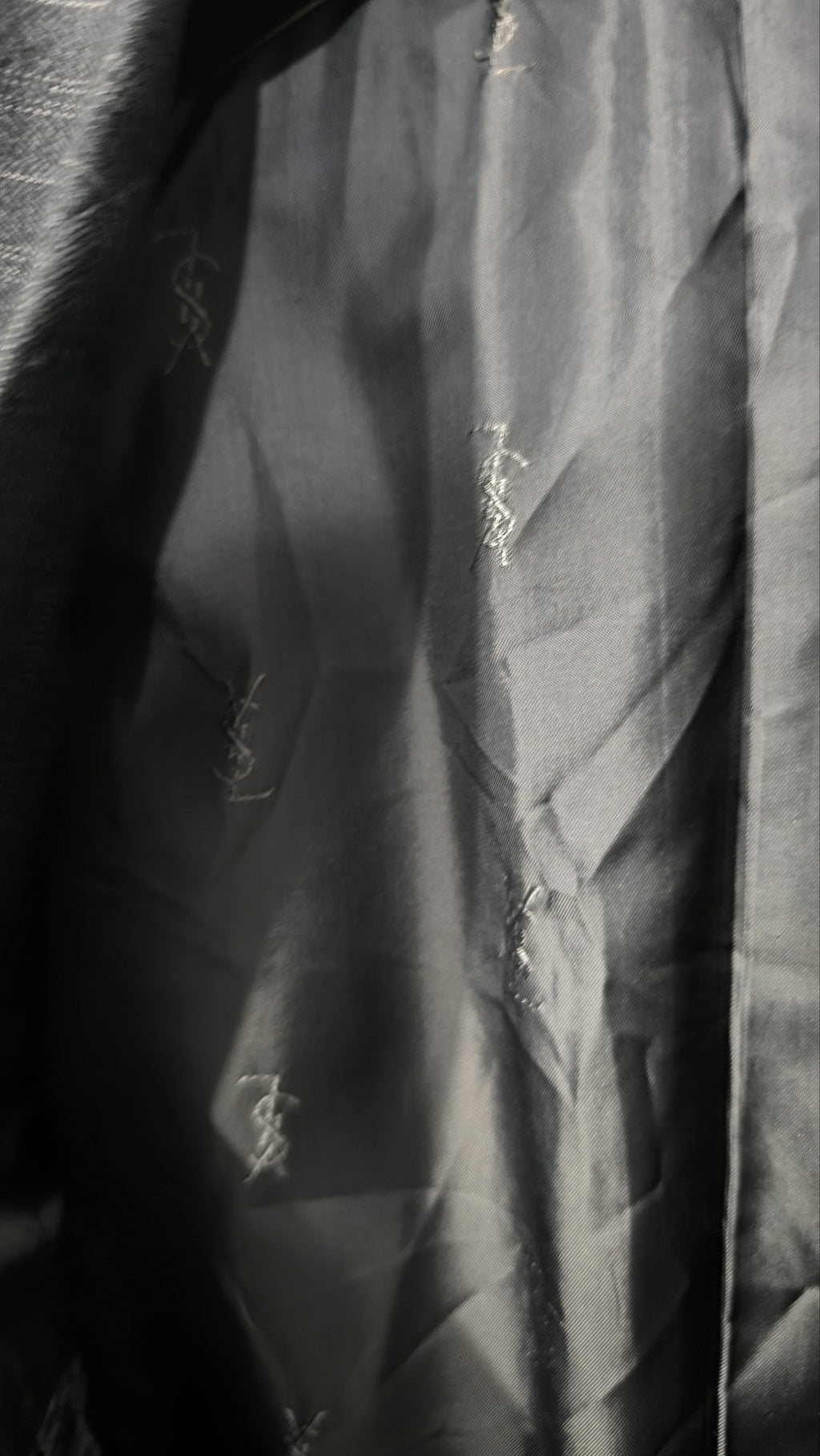 Completo uomo Yves Saint Laurent doppiopetto gessato grigio antracite Vintage Y2K (52) — foto 5