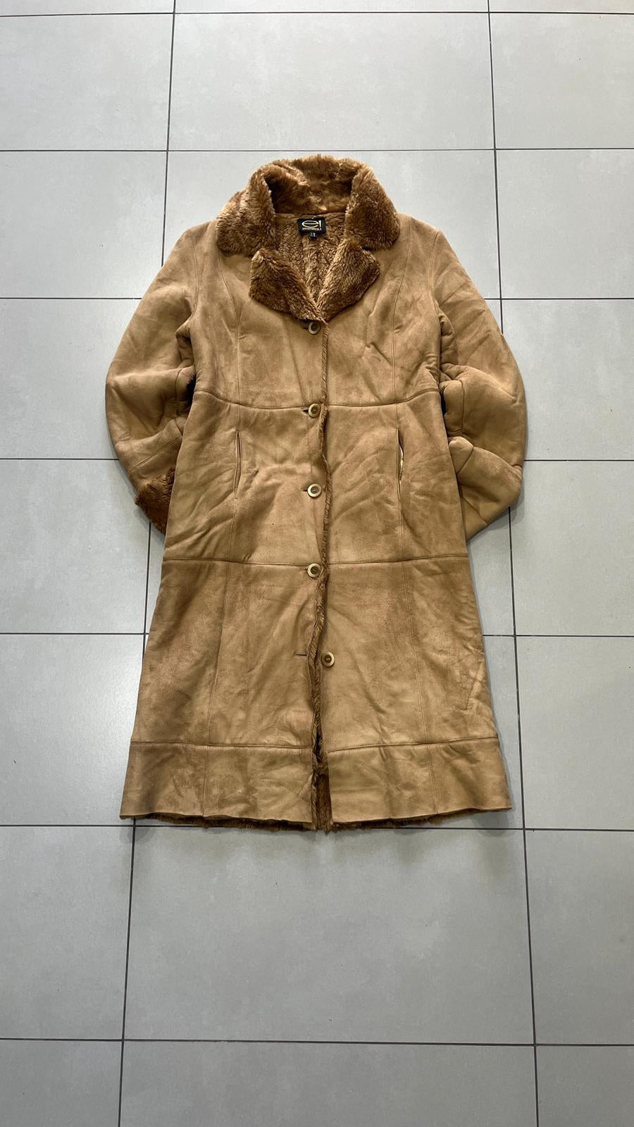Cappotto lungo effetto montone Effetto suede Camel Beige Vintage Y2K (S) — foto 3