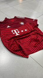 T-Shirt Adidas Bayern Monaco "Stefan 99" Football Vintage Y2K 90s 2000s American Style (L)