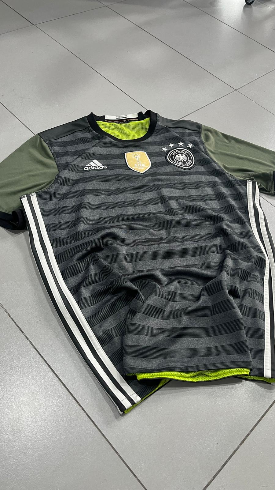 T-Shirt Adidas Deutsche - Germania Mondiali - Football Vintage Y2K 90s 2000s American Style (M)