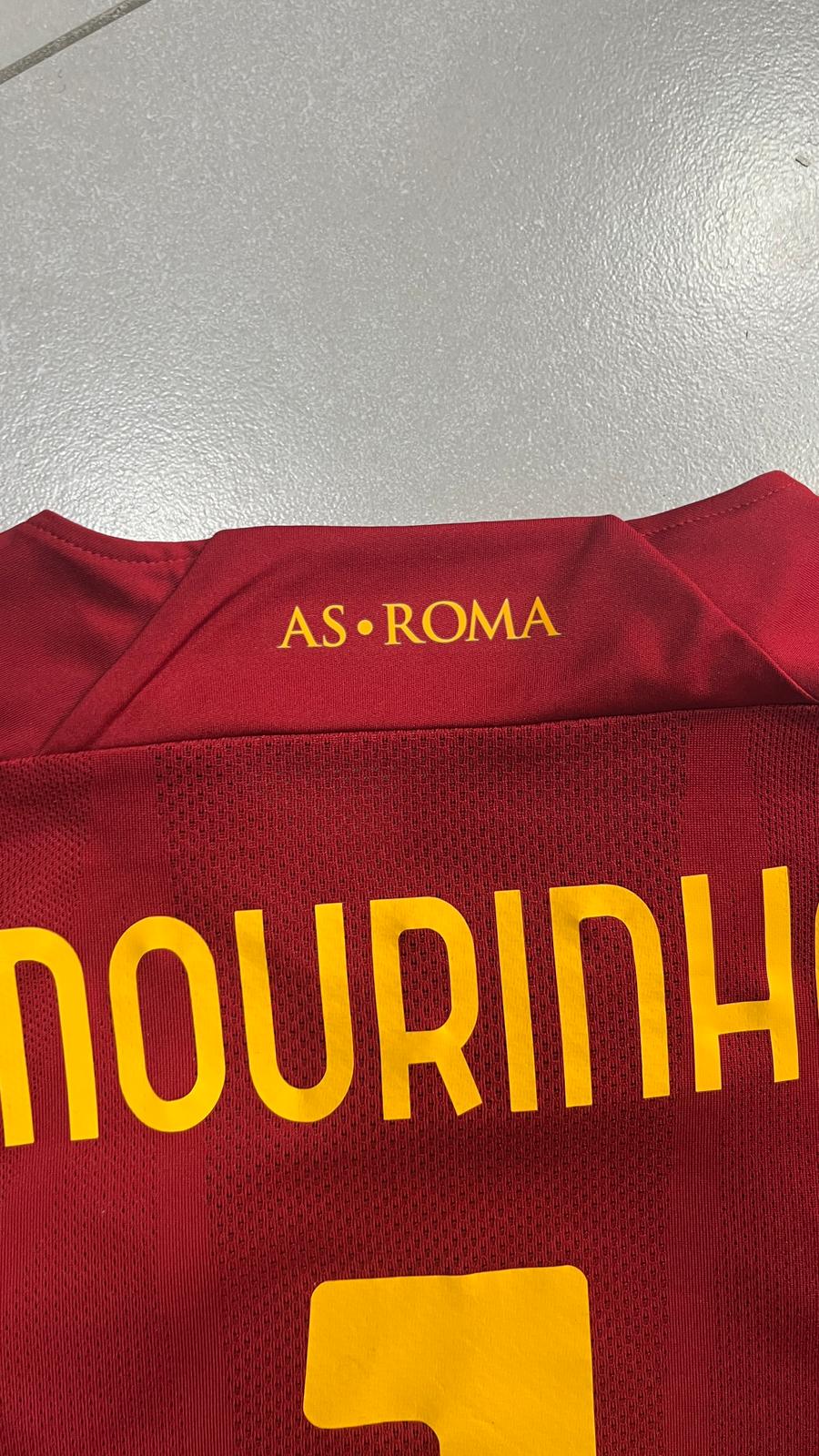 T-Shirt New Balance x AS Roma "Mourinho 1" Football Vintage Y2K 90s 2000s American Style (M)