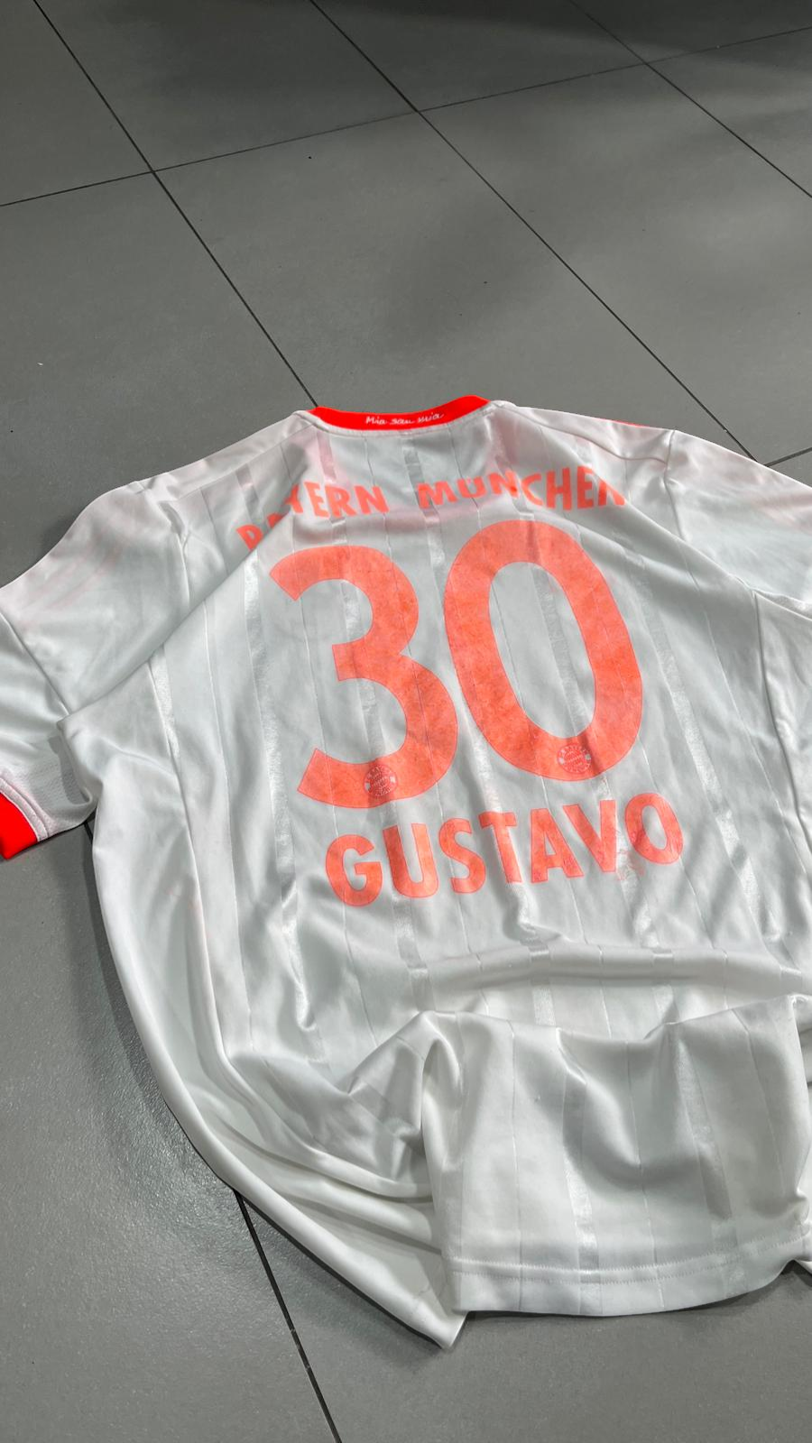 T-Shirt Adidas Bayern Monaco "Gustavo 30" Football Vintage Y2K 90s 2000s American Style (L)