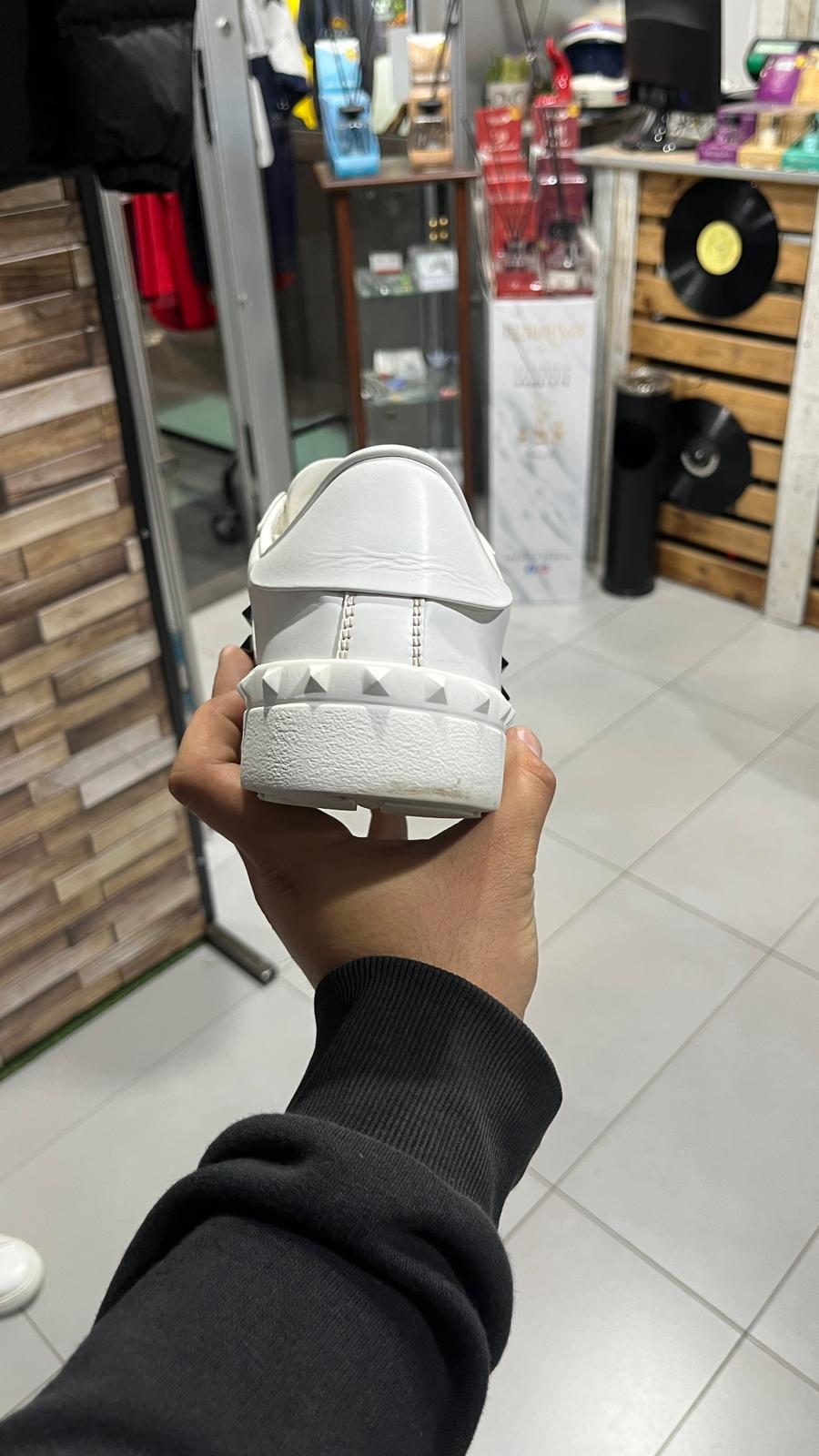 Valentino Sneakers Rockstud Untitled  (42)