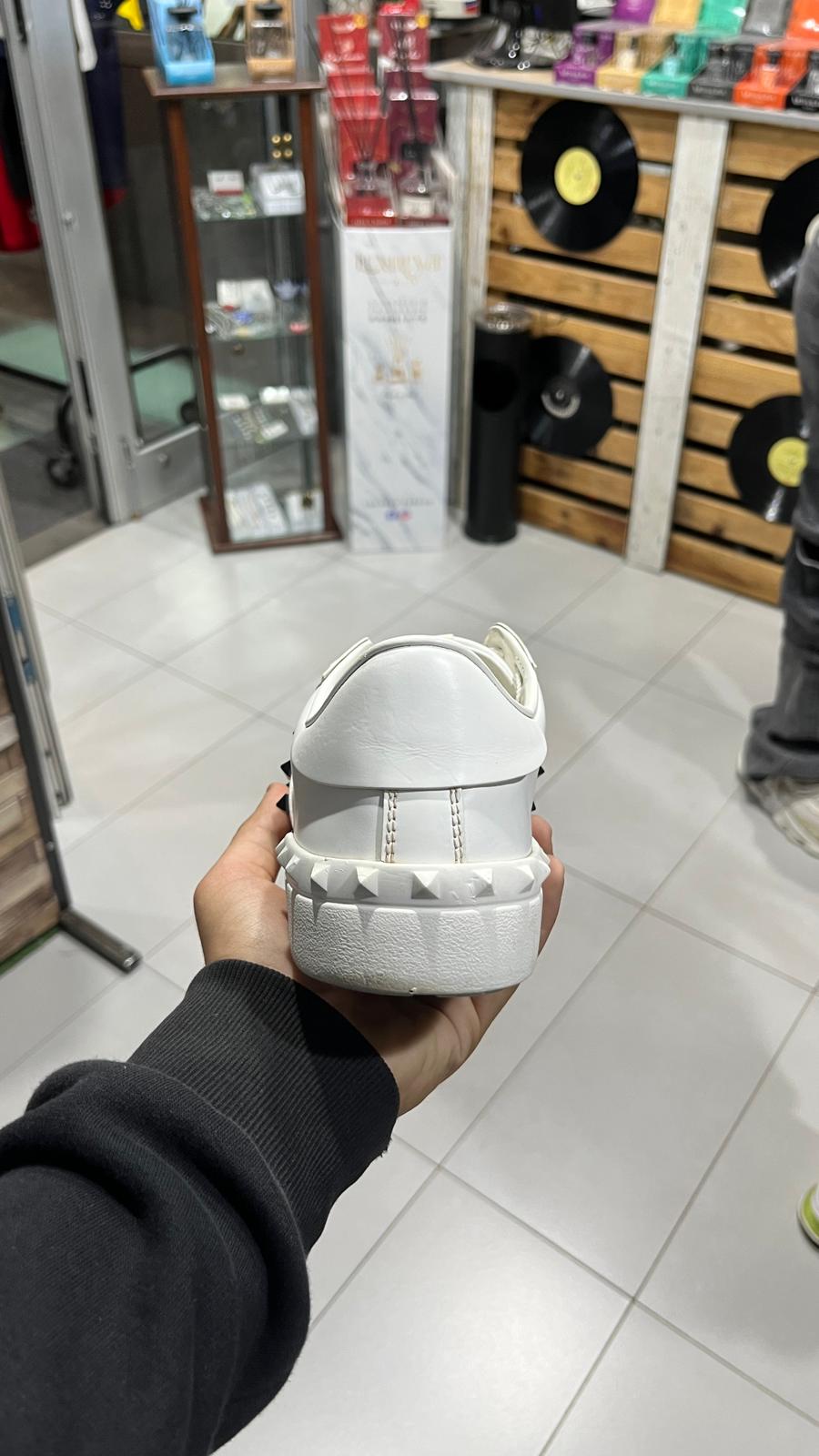 Valentino Sneakers Rockstud Untitled  (42)