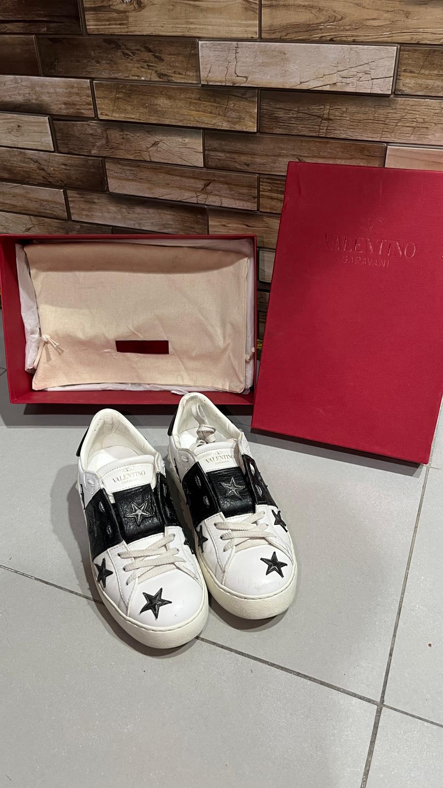Sneakers Valentino Garavani  (36,5)