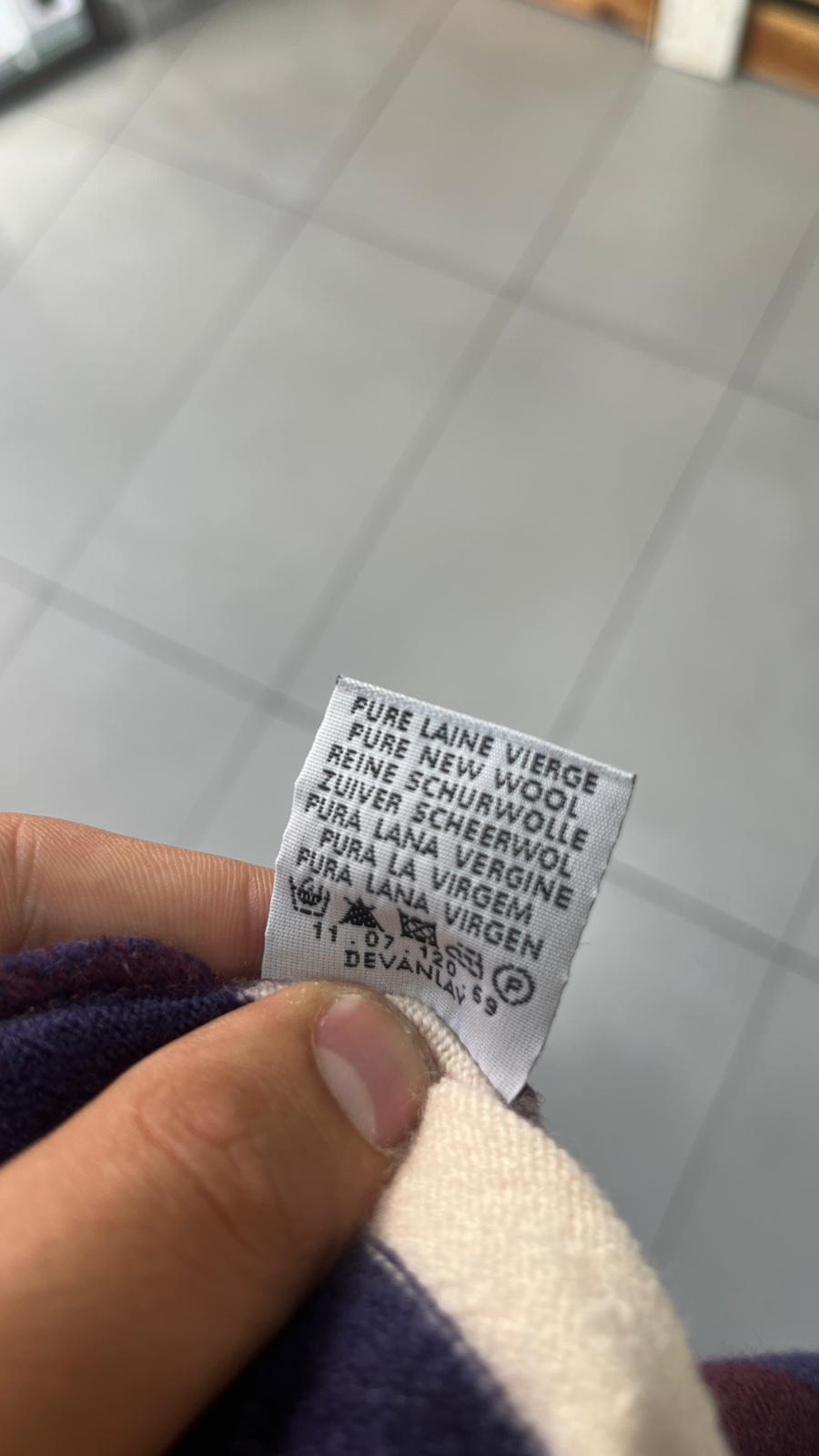 Maglioncino a righe scollo a V Lacoste  (XS)