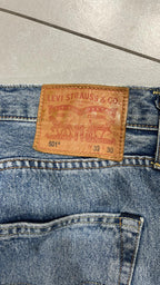 Denim Levis 501 Washed Straight Fit  (M)