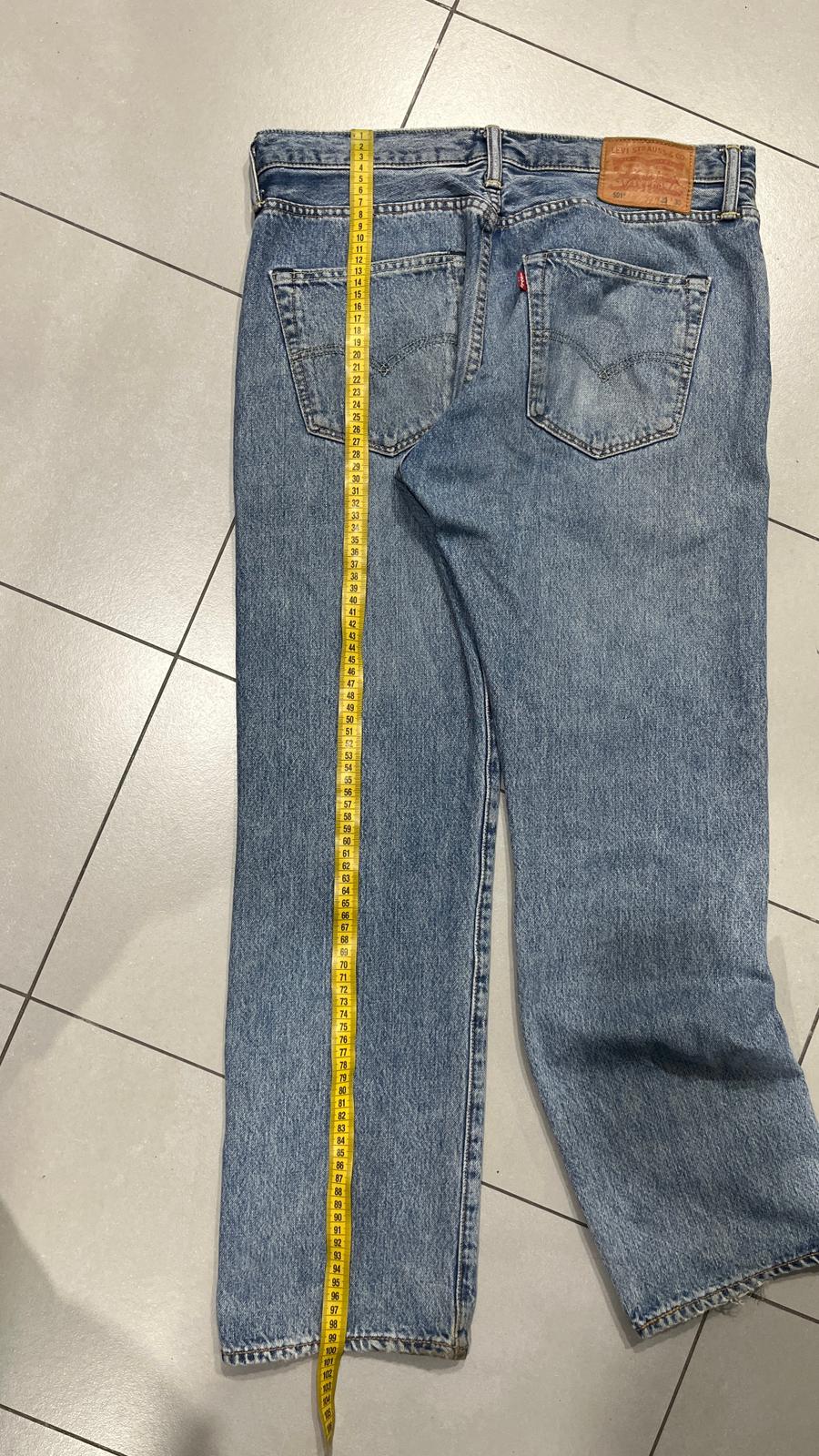 Denim Levis 501 Washed Straight Fit  (M)