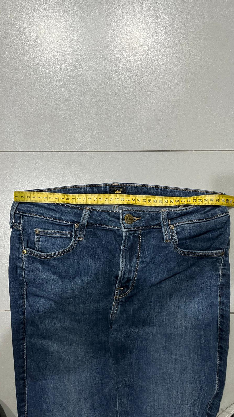 Denim Lee Skinny Fit  (M)