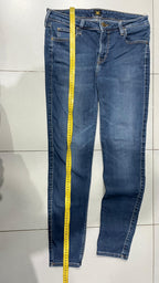 Denim Lee Skinny Fit  (M)