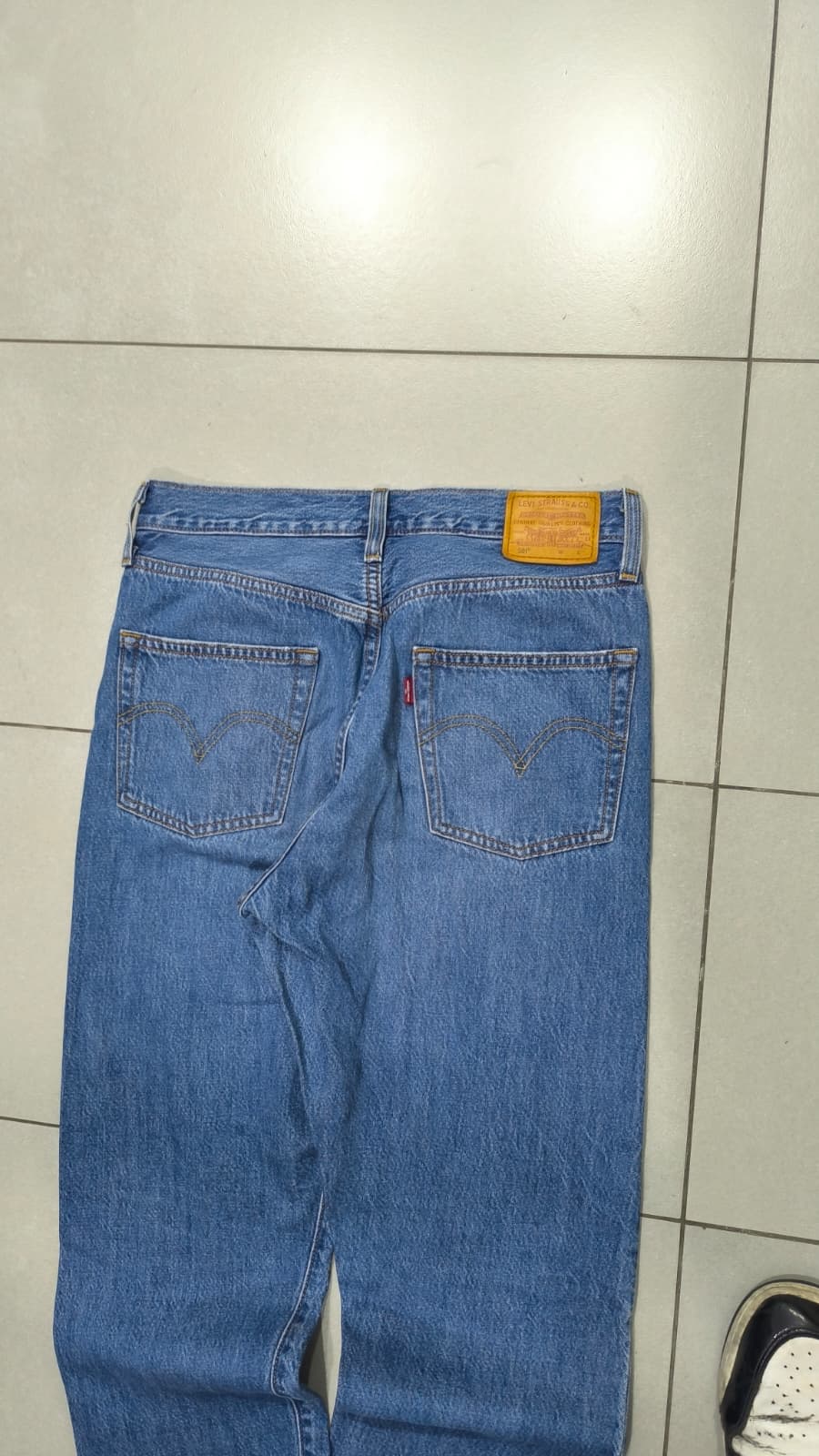 Denim Levis 501 Sfrangiato Straight Fit  (S)