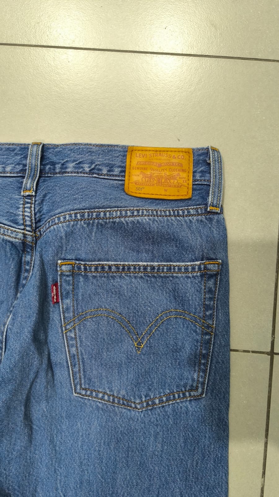 Denim Levis 501 Sfrangiato Straight Fit  (S)