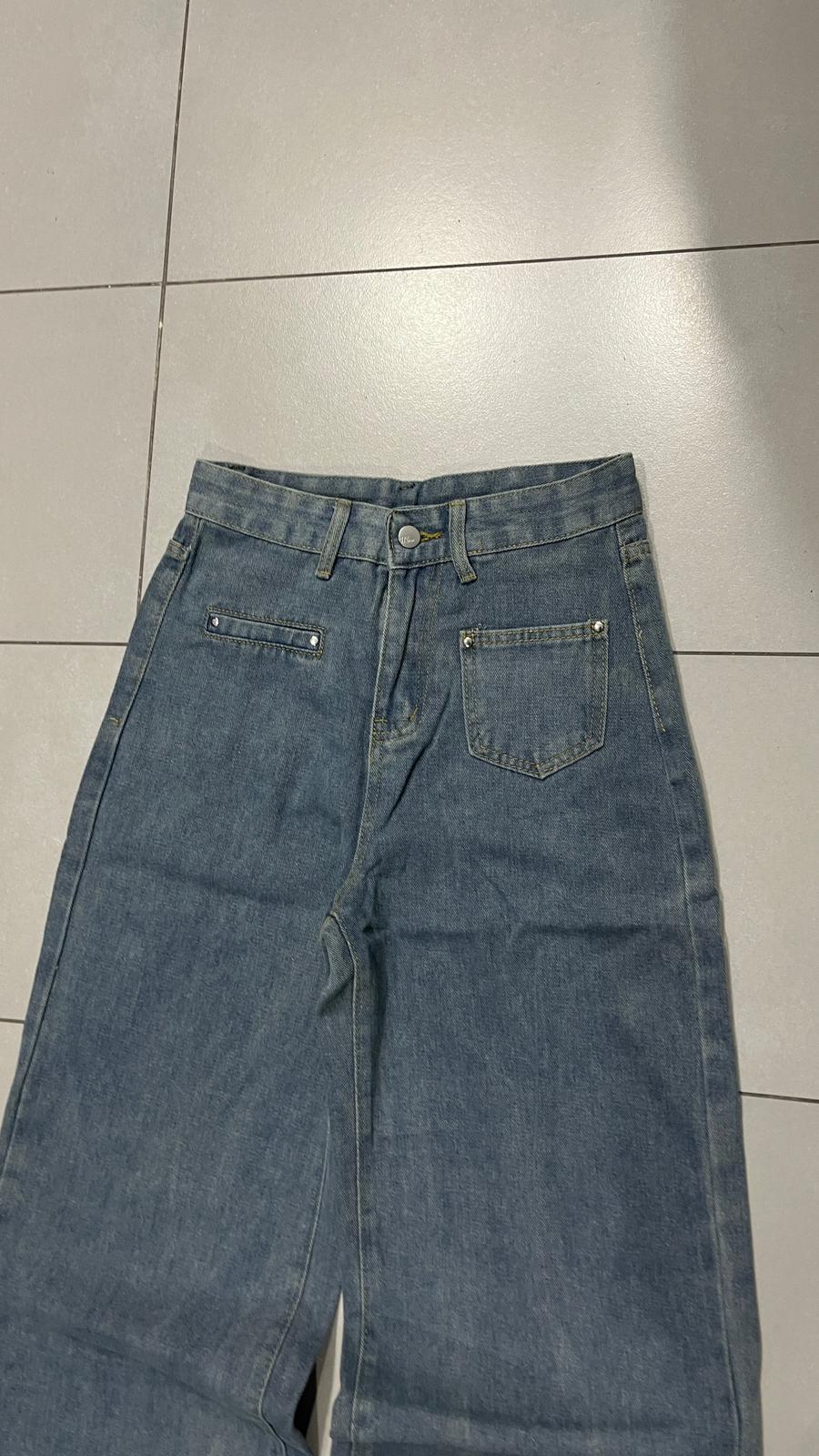 Denim Jeans Flare Sfrangiato Baggy Fit (XS)
