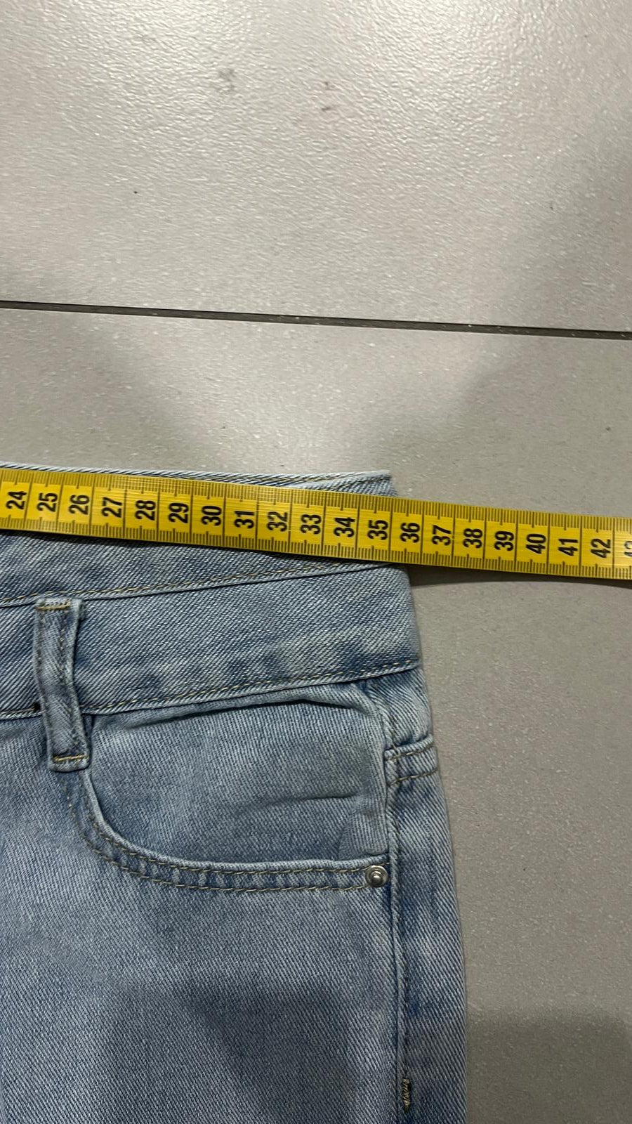 Denim Jeans Light Blue Straight Fit (XS)