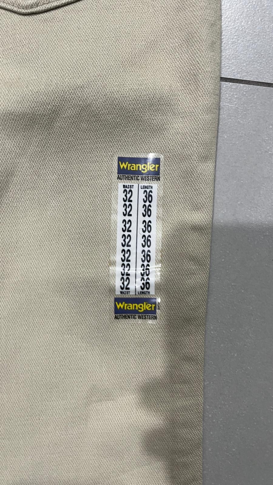 Denim Wrangler Beige Straight Fit (M)