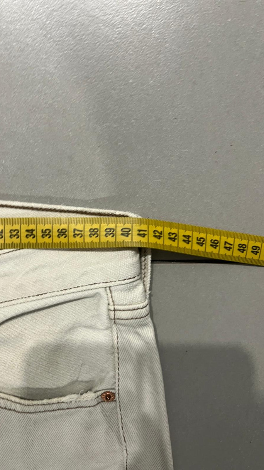 Denim Levis 501 Sfrangiato Straight Fit White (M)