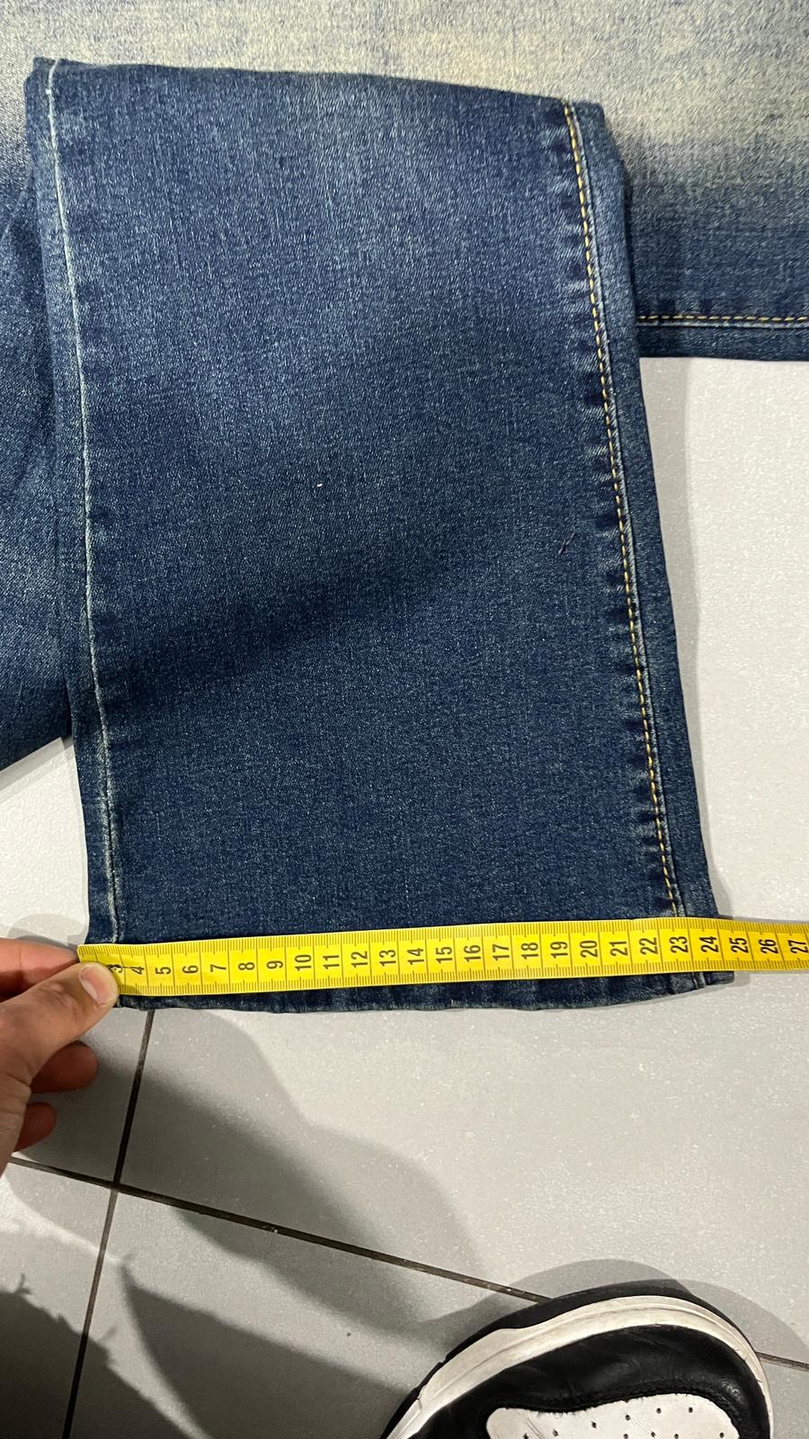 Denim Jeans Svasati BootCut Low Waist Embroidered Washed (XS)
