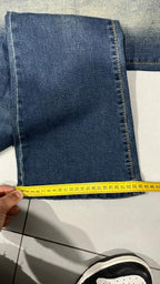 Denim Jeans Svasati BootCut Low Waist Embroidered Washed (XS)