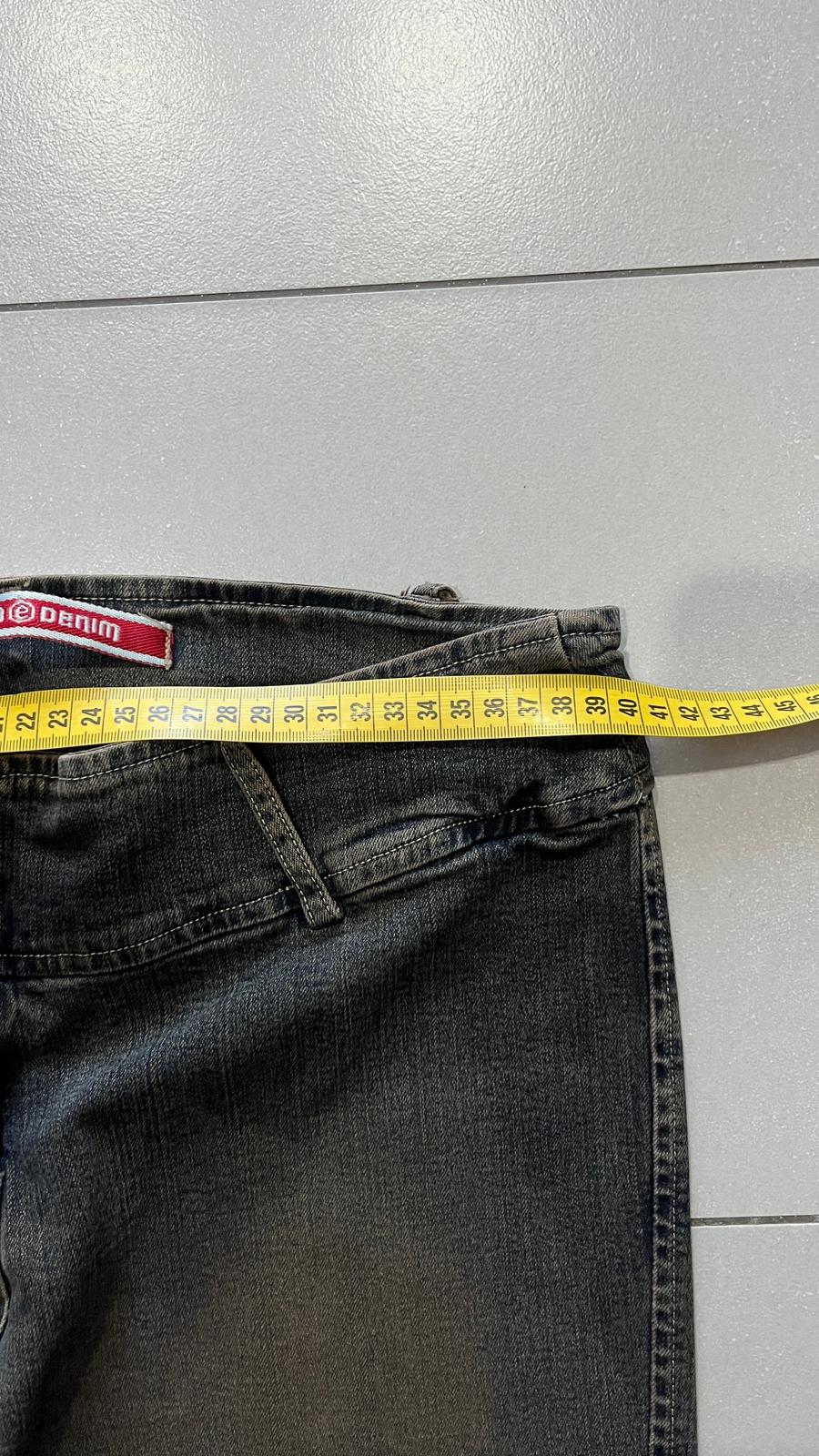 Denim Jeans Stone Wash BootCut Flare Fit Low Waist (S)