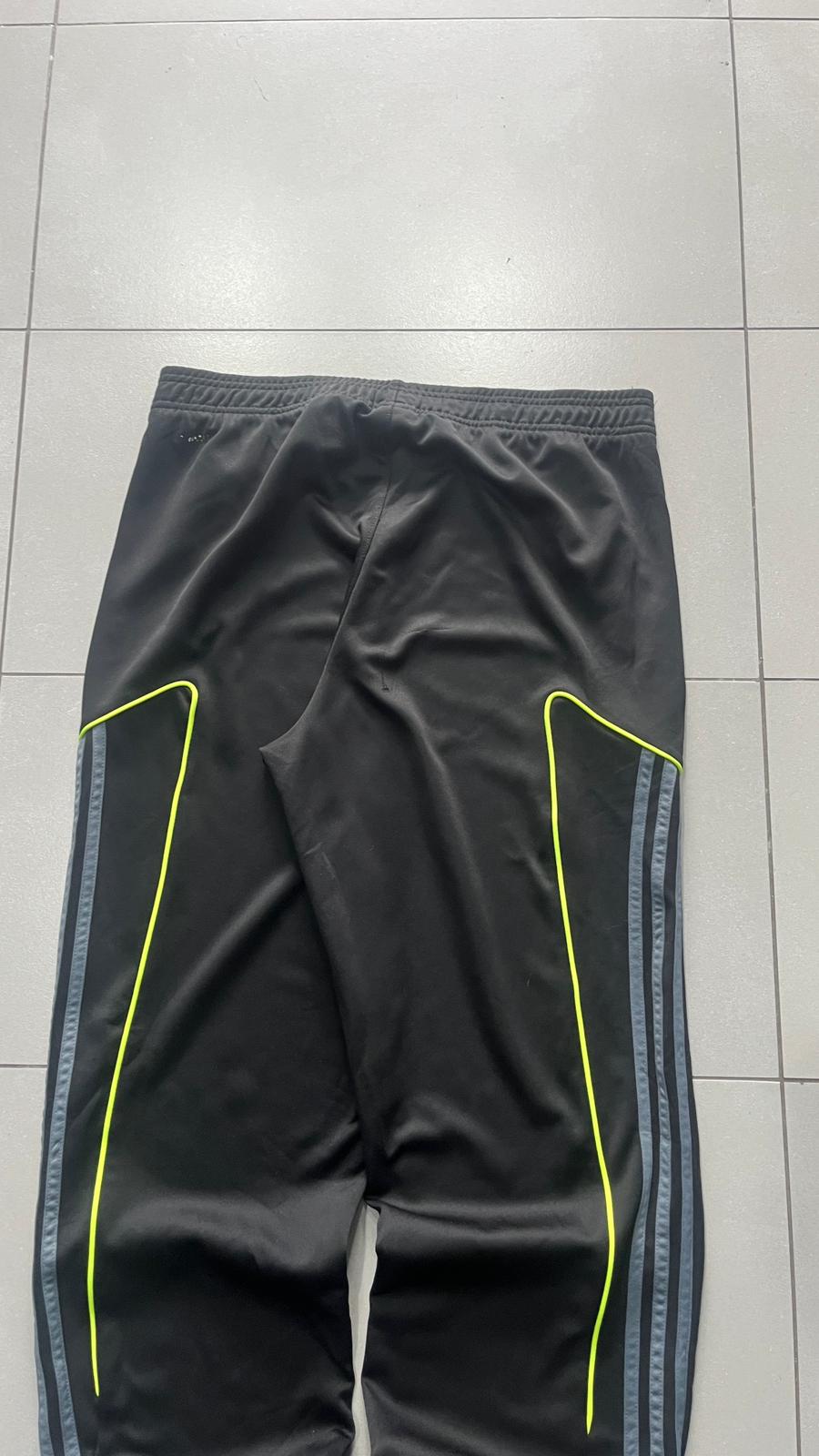 Pantatuta Adidas Baggy Fit - TrackPants Particular Vintage (L)
