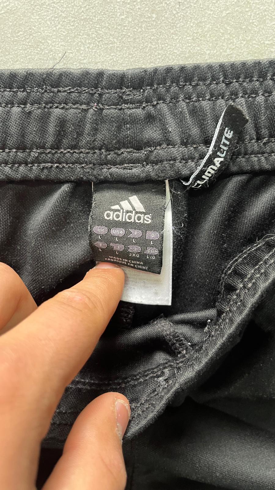 Pantatuta Adidas Baggy Fit - TrackPants Particular Vintage (L)