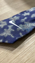 Cravatta Nike Custom con Swoosh Ricamato