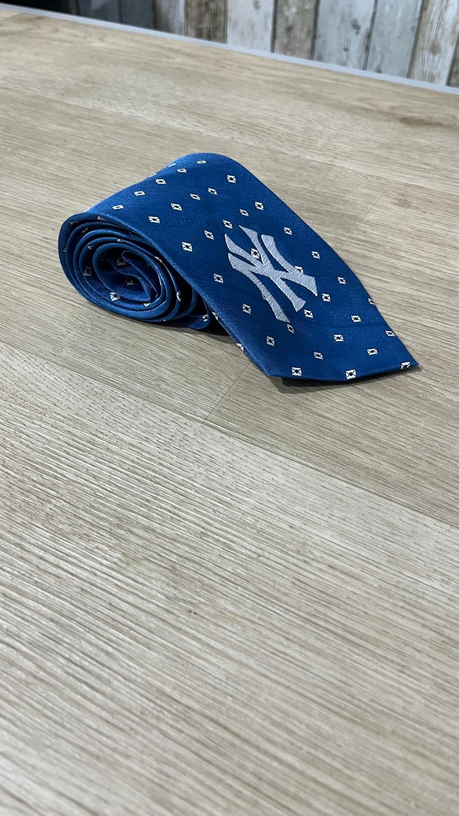 Cravatta New York Yankees Custom con Logo Ricamato NY