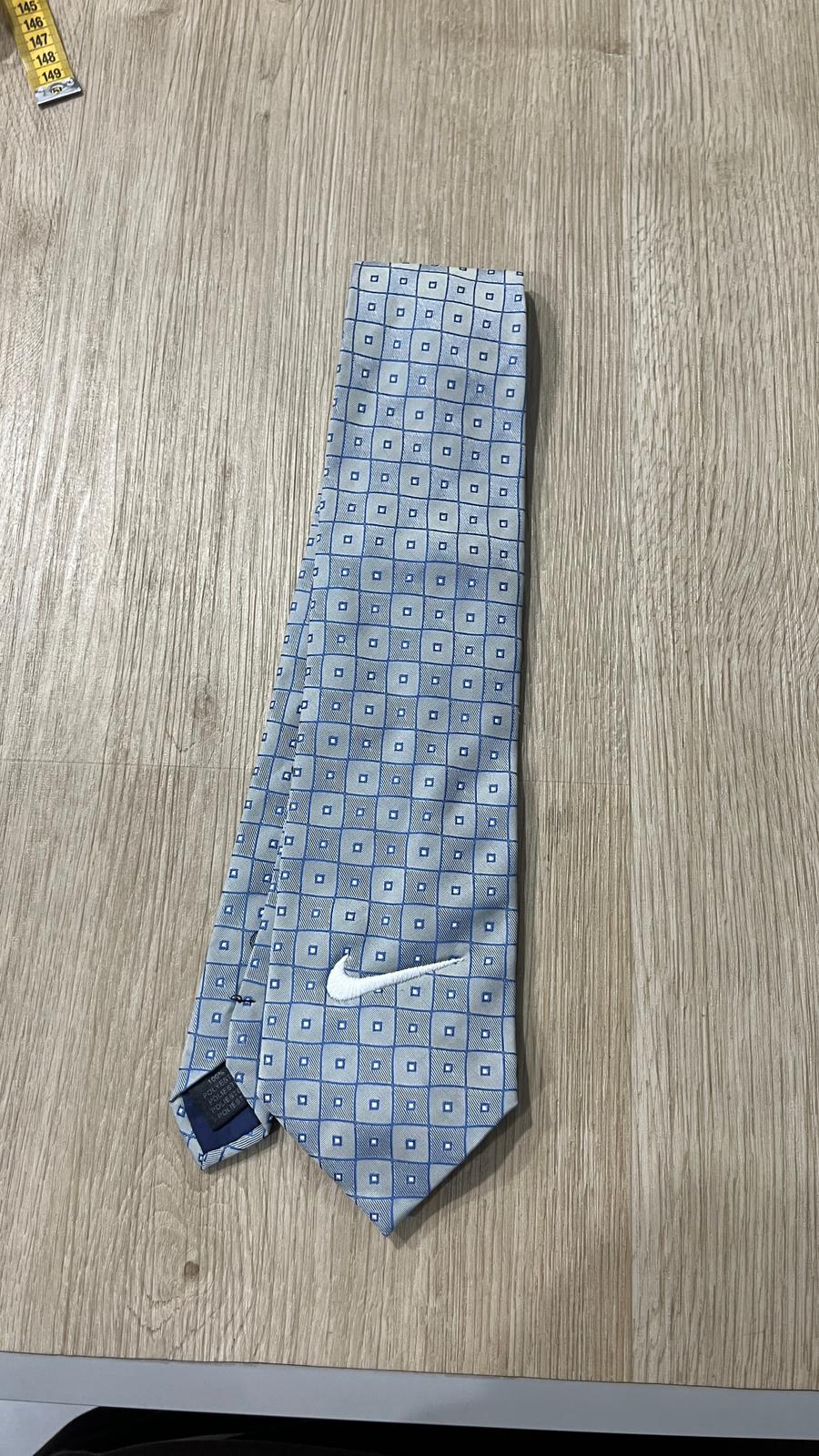 Cravatta Nike Custom Azzura con Ricamo Swoosh
