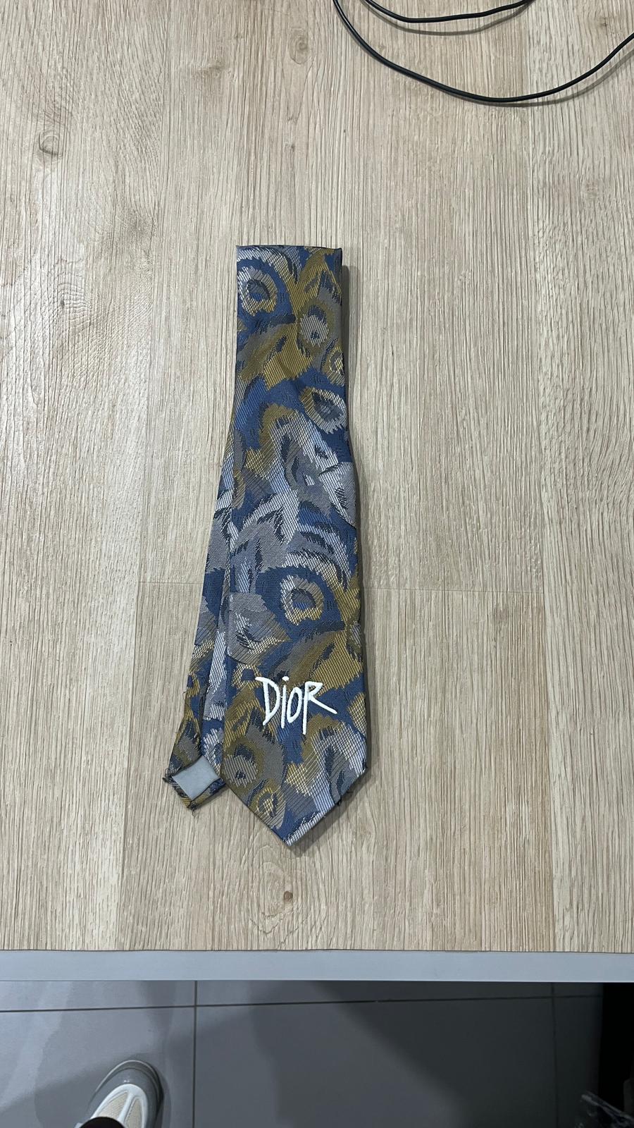 Cravatta Dior Custom con Logo Ricamato