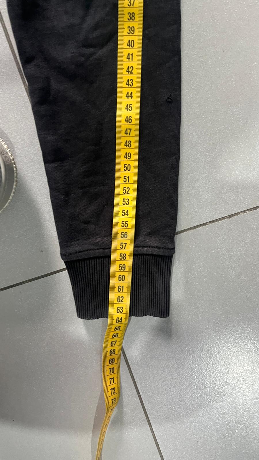 Felpa The North Face Nera Ricamata (XL bambino veste una M uomo)