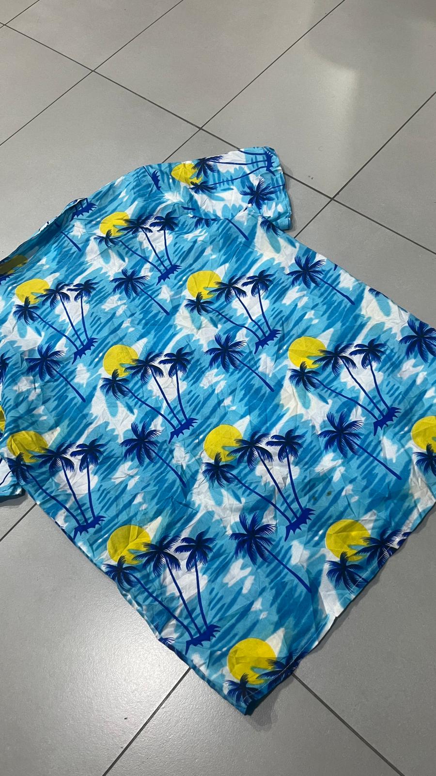 Camicia Hawaiana a Mezze Maniche (M)