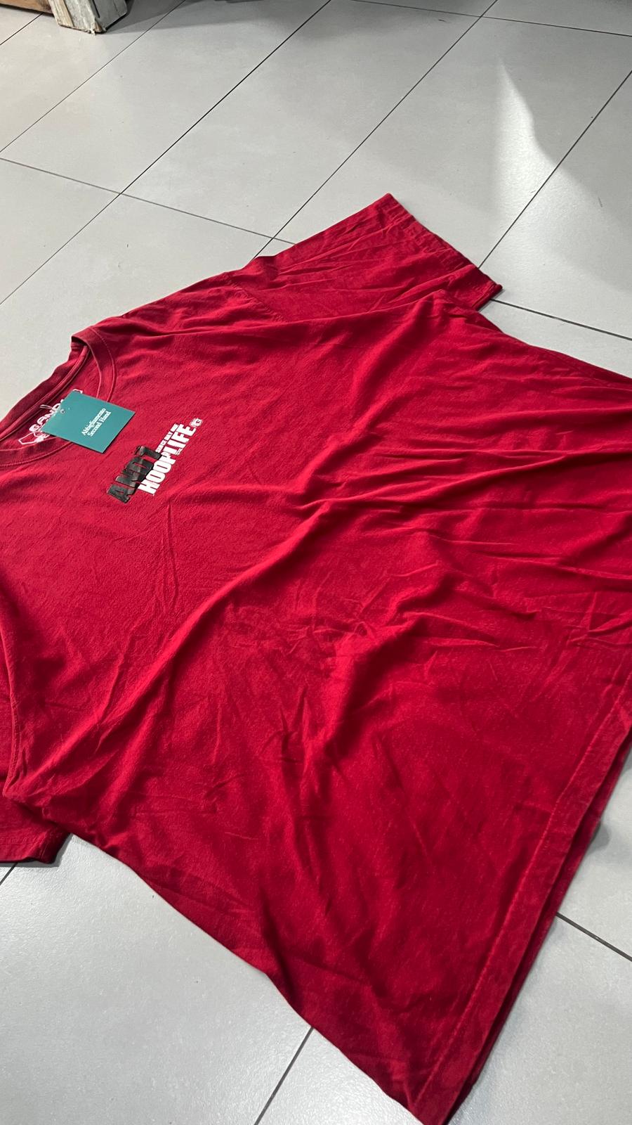 American Hip-Hop Tee - Printed T-Shirt Rossa con Stampa Puff (5XL)