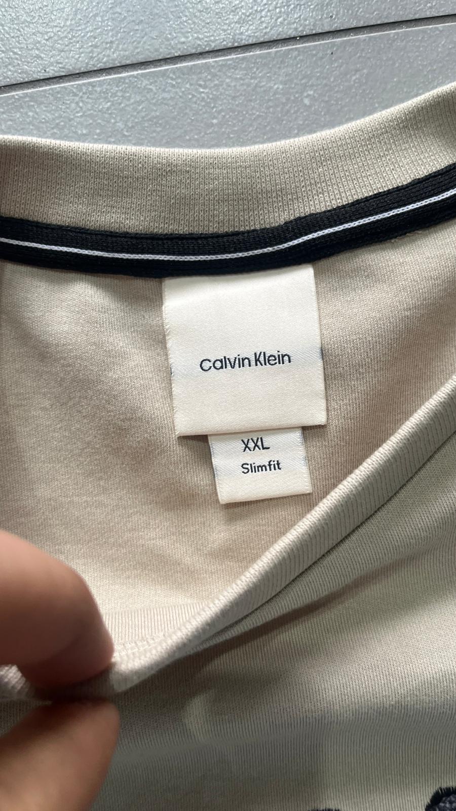 Felpa Girocollo Beige Calvin Klein con Ricamo Frontale (XXL)