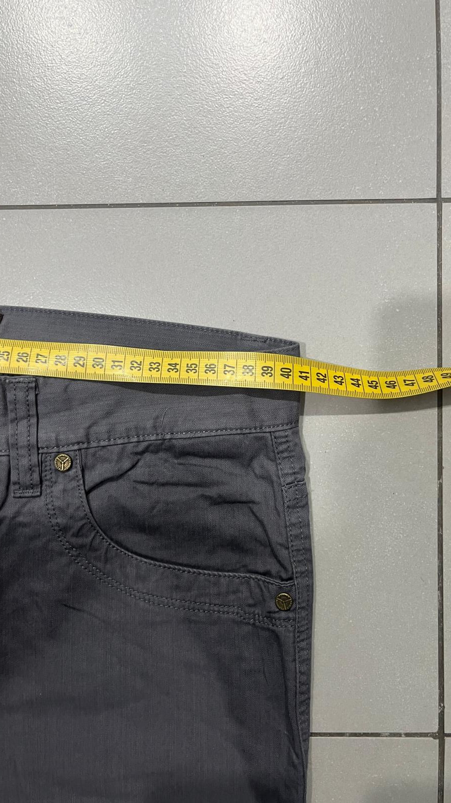 Gray Pants Straight Fit - Pantalone in Tessuto Leggero (M)