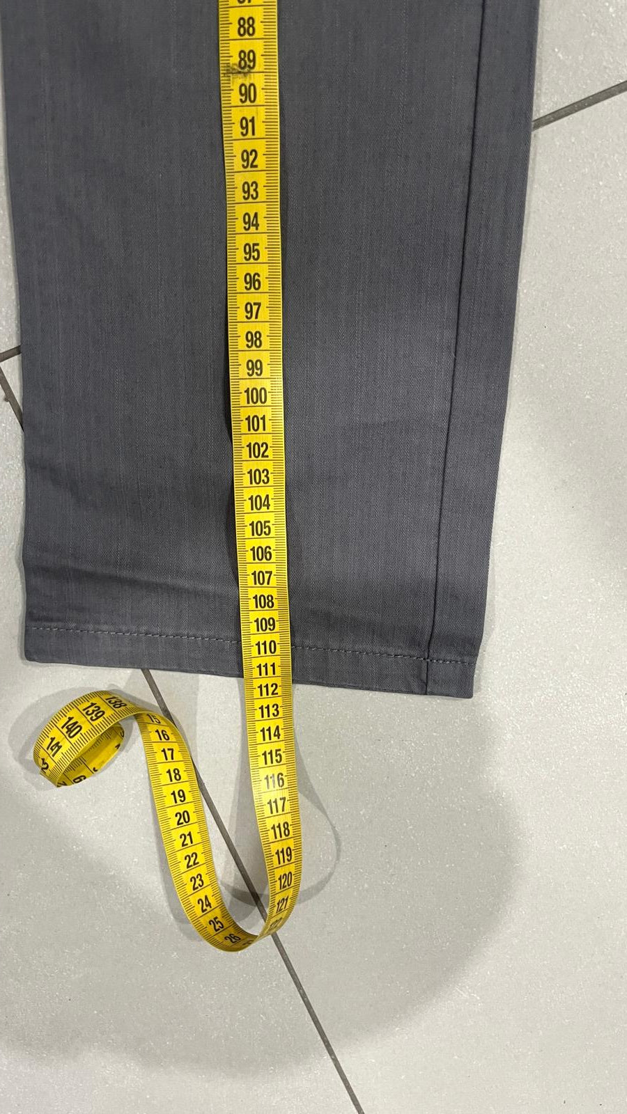 Gray Pants Straight Fit - Pantalone in Tessuto Leggero (M)