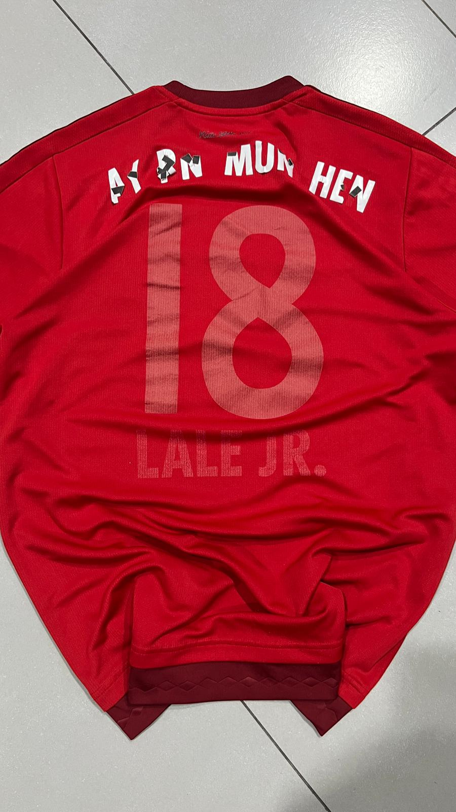 T-Shirt Football Bayern Monaco "18" Vintage Y2K 90s 2000s American Style (L)