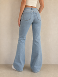 Denim Jeans Svasati Bootcut Fit Light Blue Vintage Y2K Donna (XS) - indossata retro