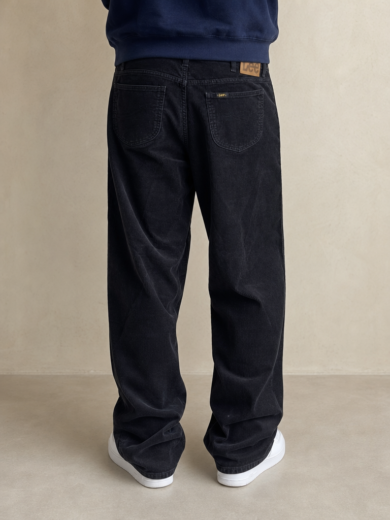 Pantaloni Silk Pants Lee Baggy Fit Velluto a Coste Vintage Y2K Uomo (XXL) - indossata retro