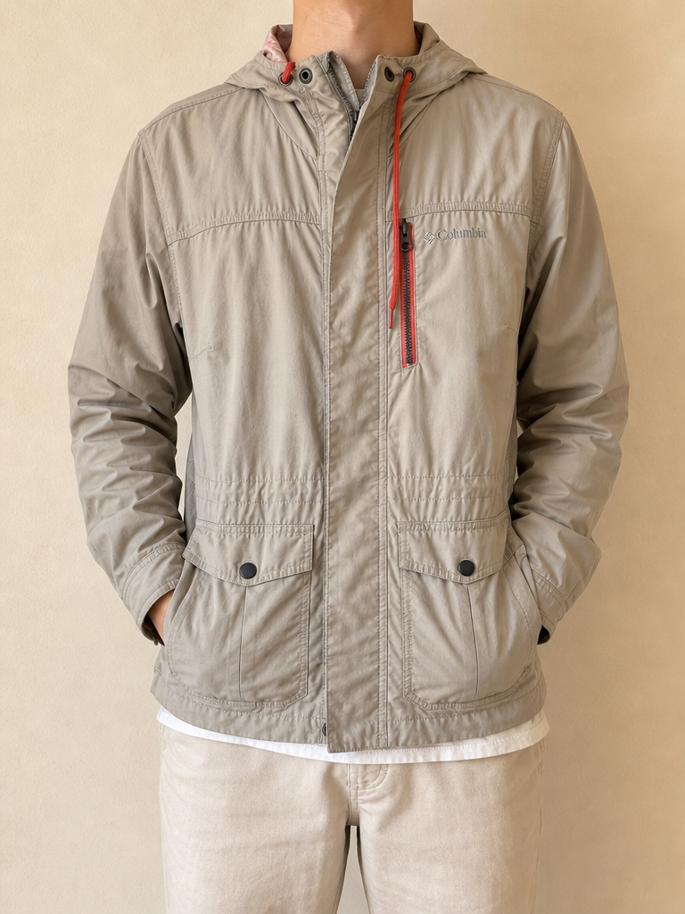 Giacca leggera con cappuccio Columbia tortora chiaro zip Vintage Y2K (S) - indossata fronte