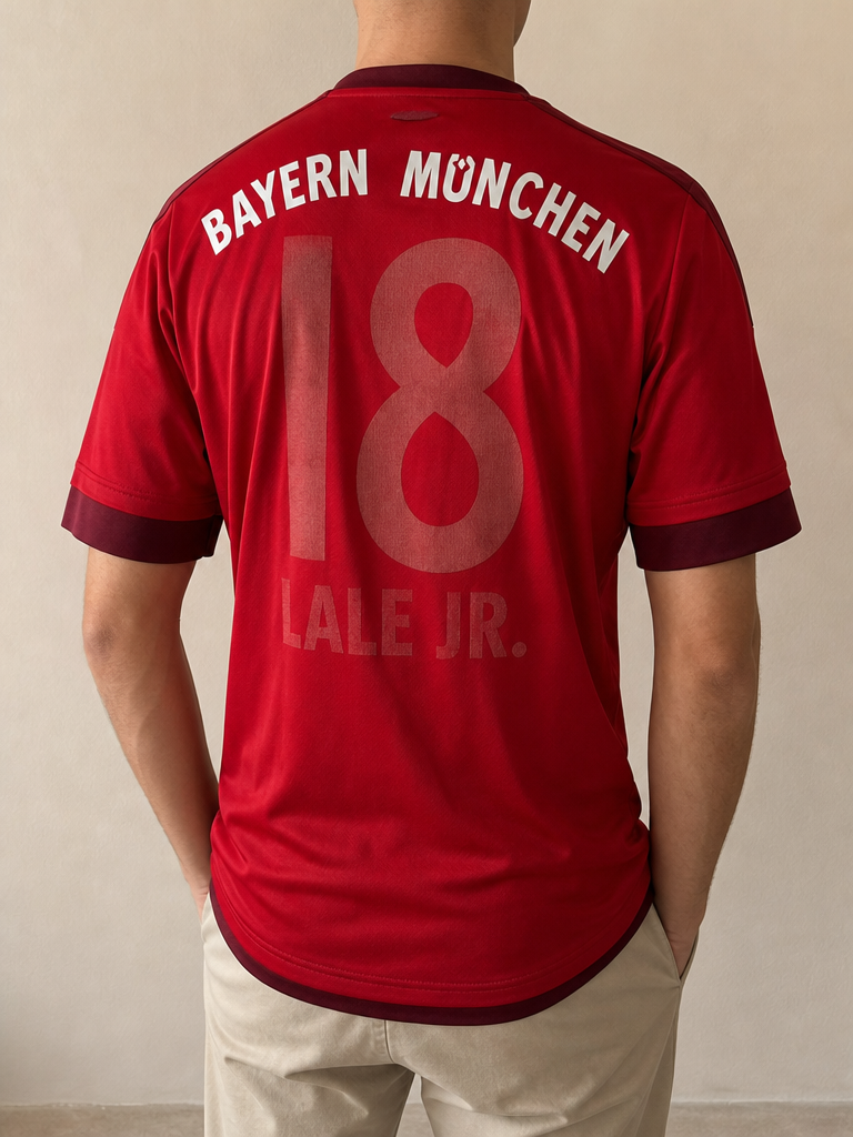 Maglia Bayern Monaco, vista posteriore indossata