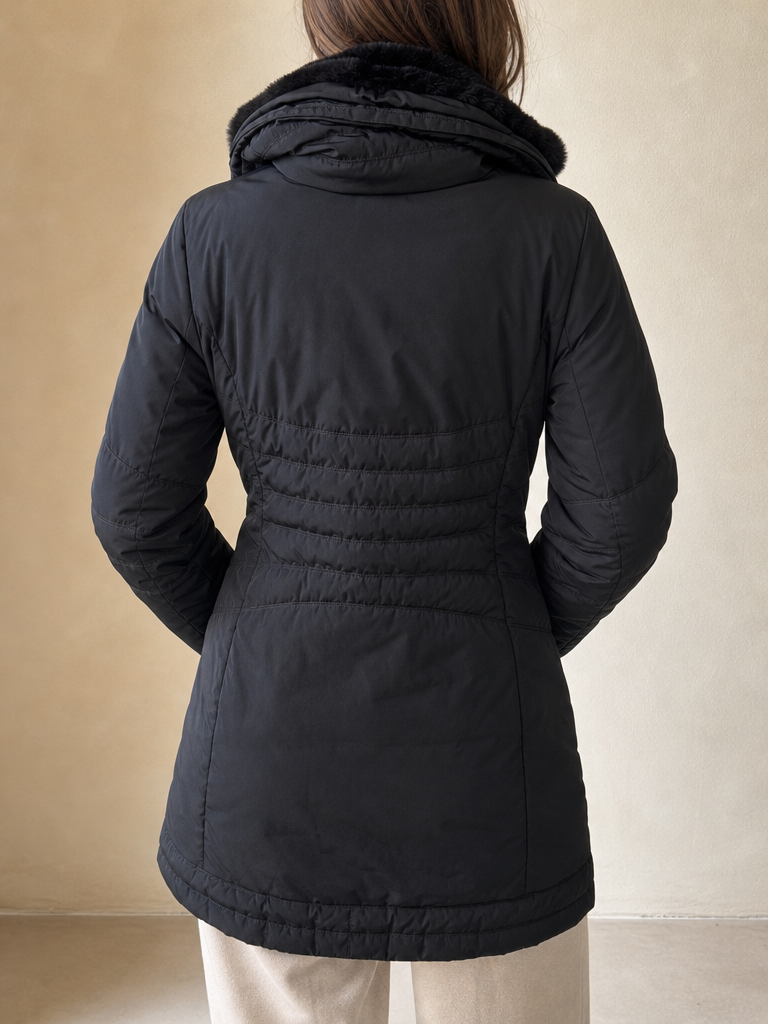 Moncler Piumino Donna Nero Collo Pelliccia Vintage Y2K - indossata retro