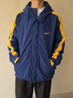 Parka con cappuccio Nike Blu navy e giallo Vintage Y2K (XL) - indossata fronte
