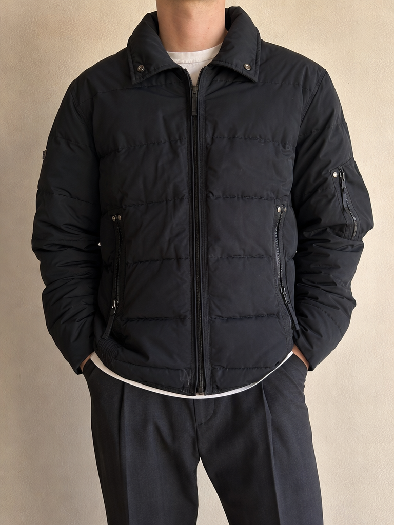 Giacca Bomber Giubbotto Nero Bomb Boogie 90s 2000s American Style Hip Hop Rave Vintage Y2K (M) - indossata fronte