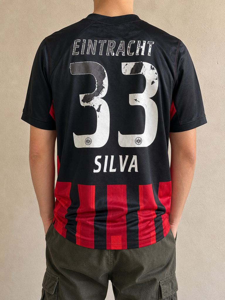 T-Shirt Nike x Frankfurt "Silva 33" Football 90s 2000s American Style Vintage Y2K (M) - indossata retro