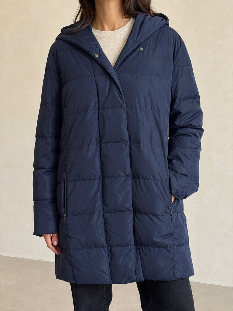 Cappotto lungo imbottito con cappuccio Weekend Max Mara Blu scuro Vintage Y2K Donna (S) - indossata fronte