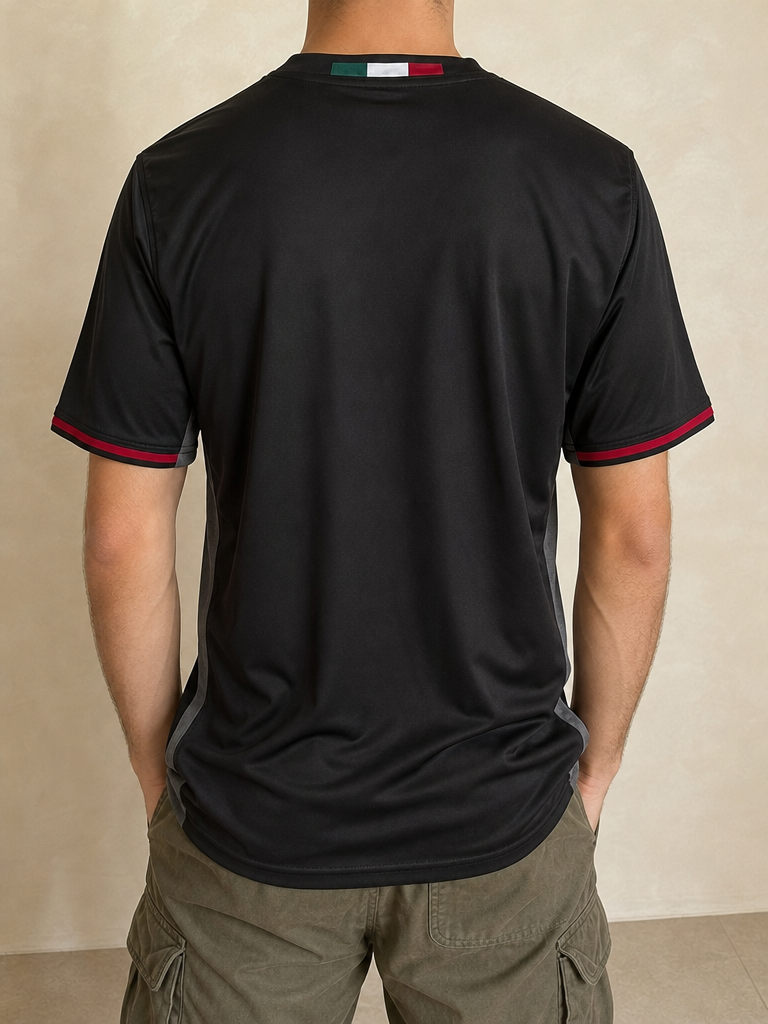 T-Shirt Adidas x Milan Football 90s 2000s American Style Vintage Y2K Uomo (M) - indossata retro