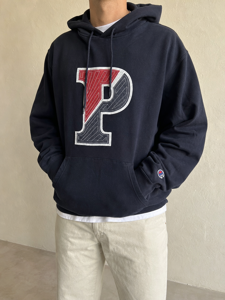 Felpa Champion American Printed Vintage Y2K (S) - indossata fronte