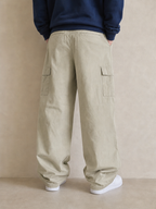 Pantaloni Cotton Cargo Pants Beige Baggy Fit Vintage Y2K Uomo (M) - indossata retro