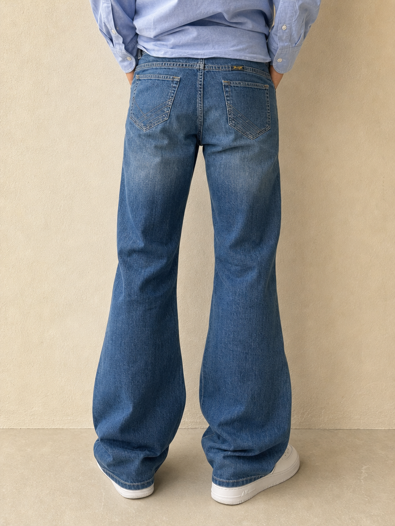 Jeans Denim Denim Wrangler Light Blue Flare Bootcut Vintage Y2K Uomo (XXS) — foto posteriore indossata